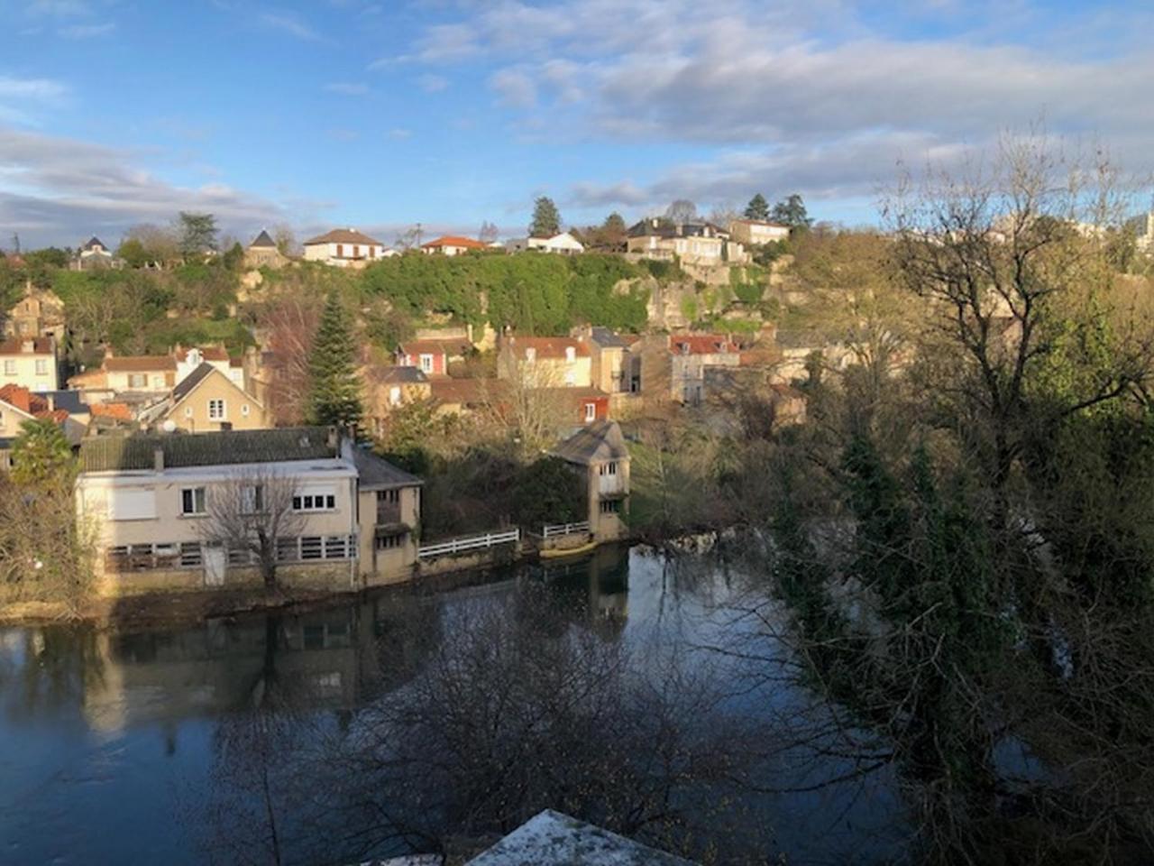 Chez Jean-Claude, Vue Panoramique Au Reveil Lejlighed Poitiers Eksteriør billede