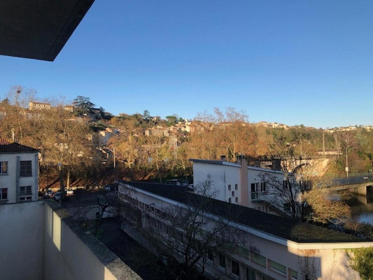 Chez Jean-Claude, Vue Panoramique Au Reveil Lejlighed Poitiers Eksteriør billede